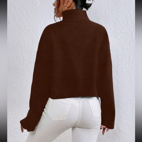 Black Mock neck / turtle neck thick sweater - Picture 4 of 6